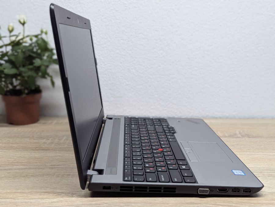 Уцінка! Ноутбук Б/В Lenovo ThinkPad E570, Intel Core i3-7100U, DDR4 8 GB, SSD 128GB, 15.6" HD [ProductHub SKU L461]