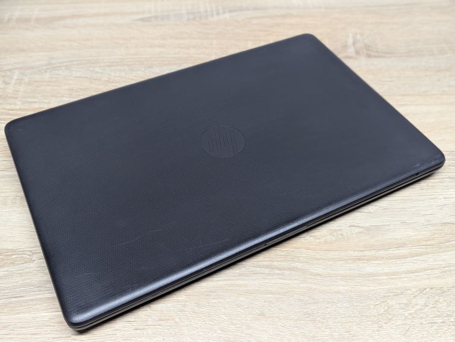 Уцінка! Ноутбук Б/В HP Laptop 15 6, Intel Core i3-7020U, DDR4 8 GB, SSD 128GB, 15.6" HD