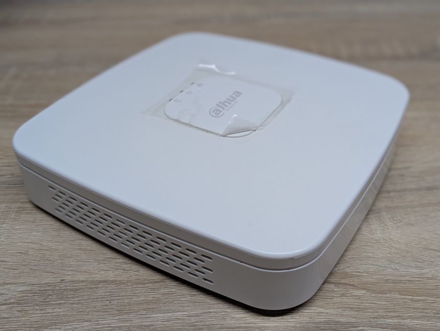 Б/В Відеореєстратор Dahua DH-XVR5104C-X1