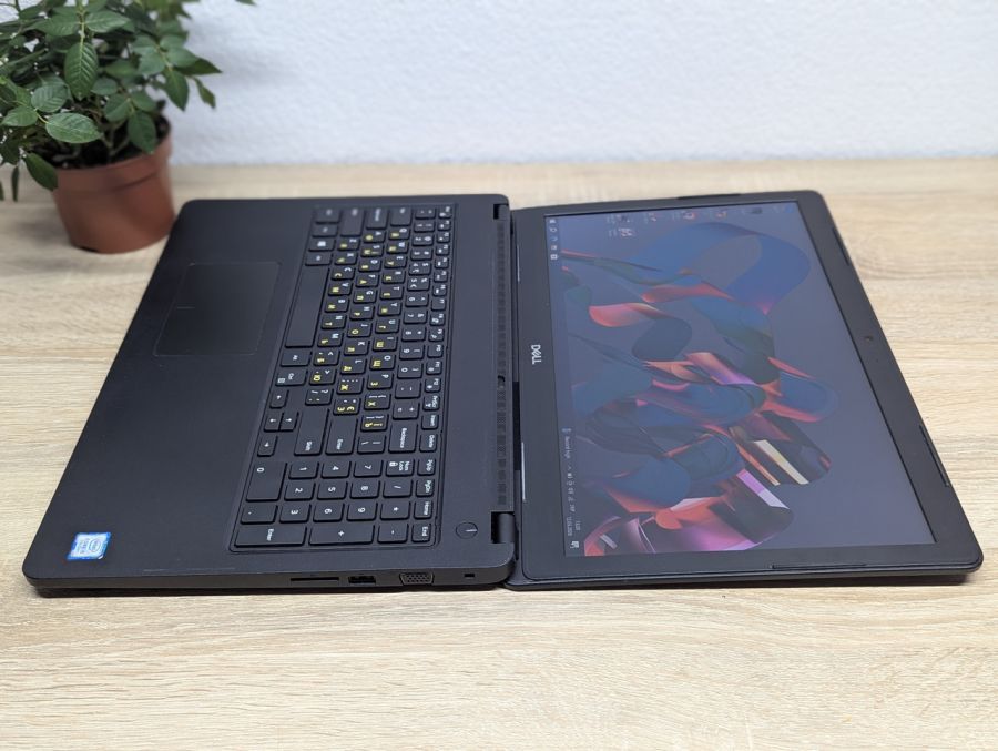 Уцінка! Ноутбук Б/В Dell Latitude 3580, Intel Core i5-7200U, DDR4 8 GB, SSD 128GB, 15.6" HD