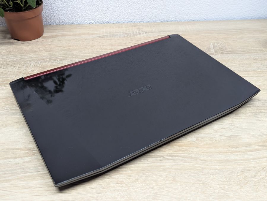 Ноутбук Б/В Acer Nitro AN515-31, Intel Core i5-8250U, DDR4 20 GB, SSD 128GB + 1 TB, NVIDIA GeForce MX150 2Gb, 15.6" Full HD