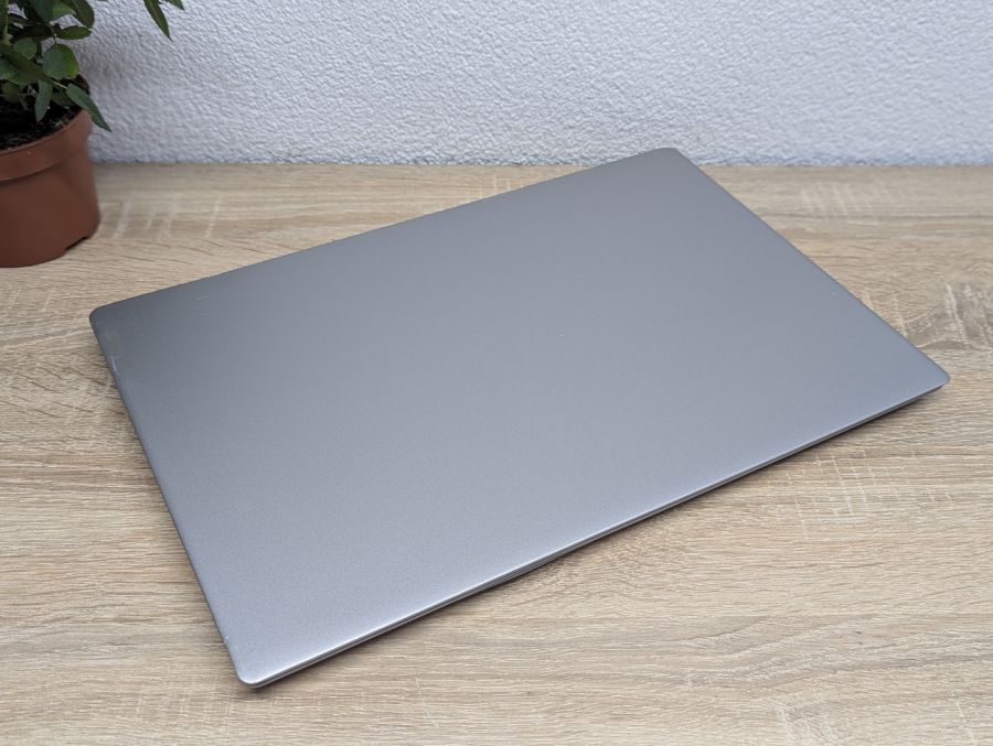 Ноутбук Б/В Lenovo IdeaPad 330S-15IKB, Intel Core i5-8250U, DDR4 12 GB, SSD 256GB, 15" Full HD
