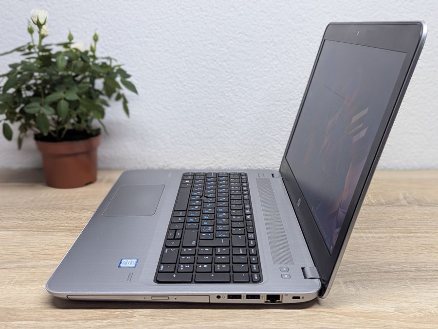Уцінка! Ноутбук Б/В HP ProBook 450 G4, Intel Core i5-7200U, DDR4 8 GB, SSD 128GB, 15.6" HD