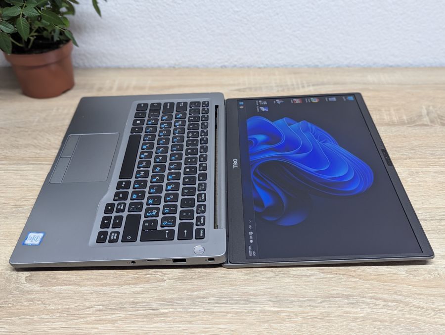 Ноутбук Б/В Dell Latitude 7400, Intel Core i7-8665U, DDR4 16 GB, SSD 256GB, 14" Full HD