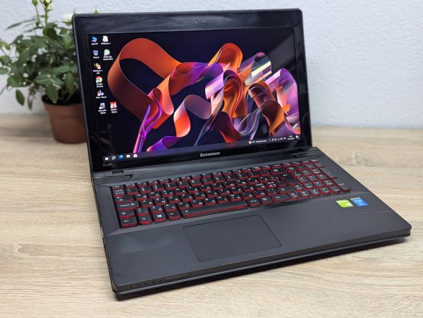 Ноутбук Б/В Lenovo IdeaPad Y510P, Intel Core i7-4700MQ, DDR3 12 GB, SSD 360GB, GeForce GT 755M 2Gb, 15" Full HD