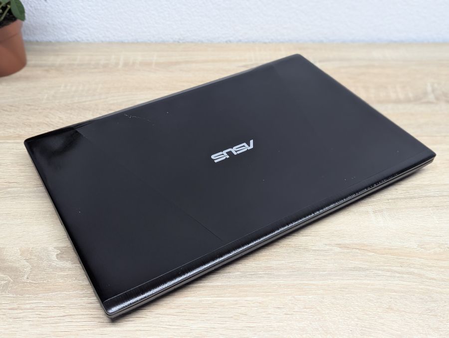Ноутбук Б/В ASUS ROG GL753VE, Intel Core i7-7700HQ, DDR4 16 GB, SSD 256GB + HDD 320GB + SSD 150GB, NVIDIA GeForce GTX 1050 4Gb, 17" Full HD