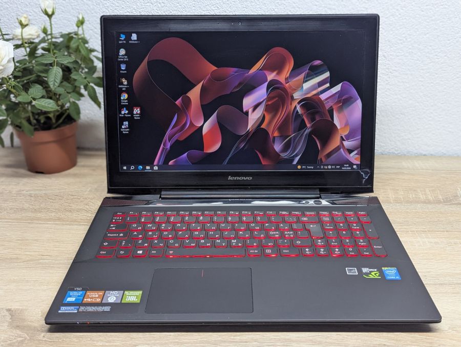 Ноутбук Б/В Lenovo IdeaPad Y50-70, Intel Core i5-4210H, DDR3 8 GB, SSD 360GB, NVIDIA GeForce GTX 960M 2Gb, 15.6" Full HD