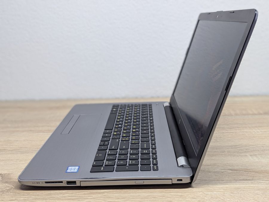 Уцінка! Ноутбук Б/В HP 250 G6, Intel Core i5-7200U, DDR4 8 GB, SSD 128GB, 15.6" Full HD