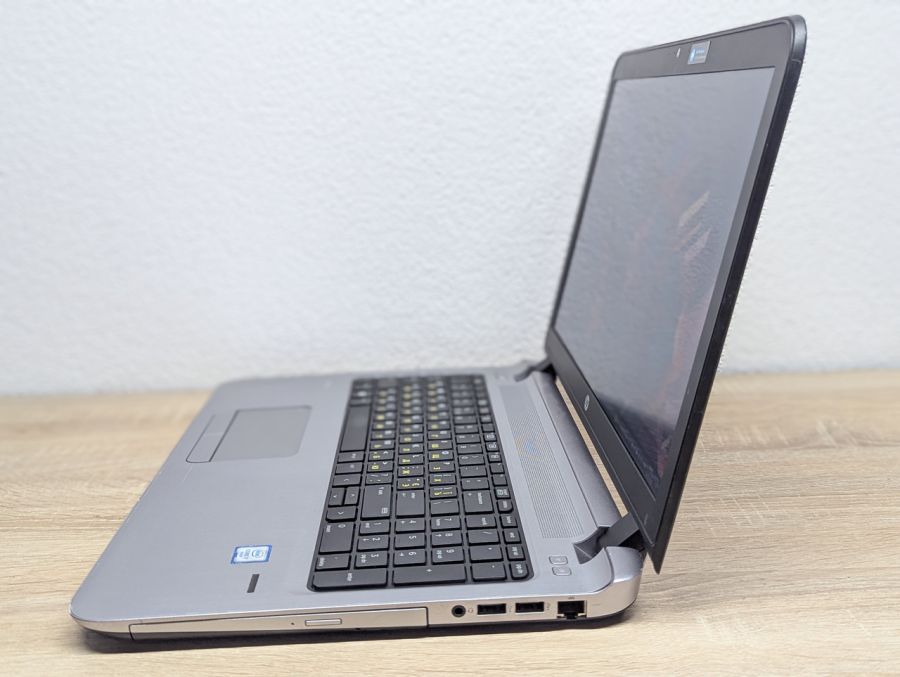 Уцінка! Ноутбук Б/В HP ProBook 450 G3, Intel Core i7-6500U, DDR3 8 GB, SSD 128GB, 15.6" Full HD