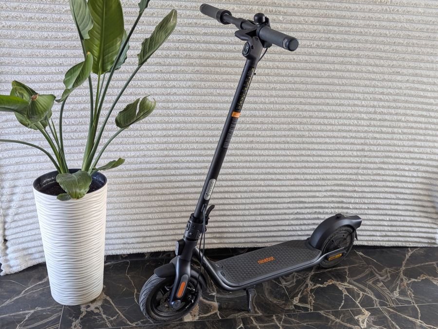 Б/В Електросамокат Segway Ninebot KickScooter F2 051201E