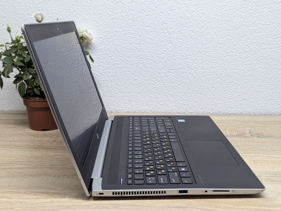 Уцінка! Ноутбук Б/В HP ProBook 450 G5, Intel Core i3-7100U, DDR4 8 GB, SSD 128GB, 15.6" Full HD
