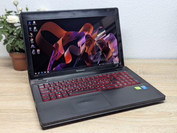 Ноутбук Б/В Lenovo IdeaPad Y510P, Intel Core i7-4700MQ, DDR3 8 GB, SSD 256GB + SSD 256GB, GeForce GT 755M 2Gb, 15" Full HD