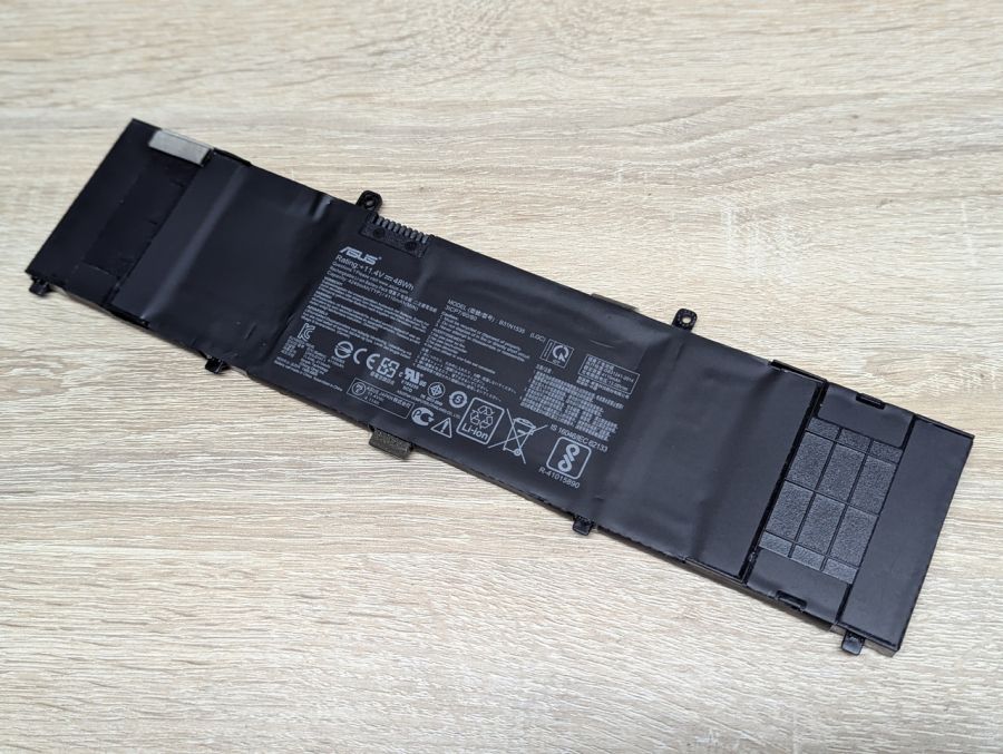Б/В Оригінальна акумуляторна батарея Asus B31N1535