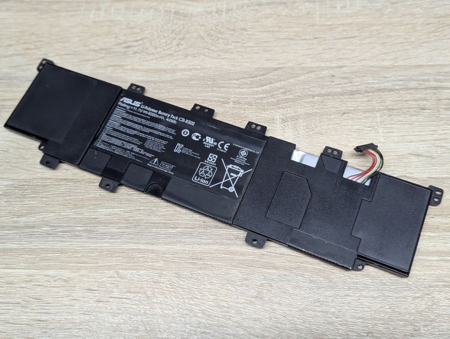 Б/В Оригінальна акумуляторна батарея Asus C31-X502 [ProductHub SKU C31-X502]