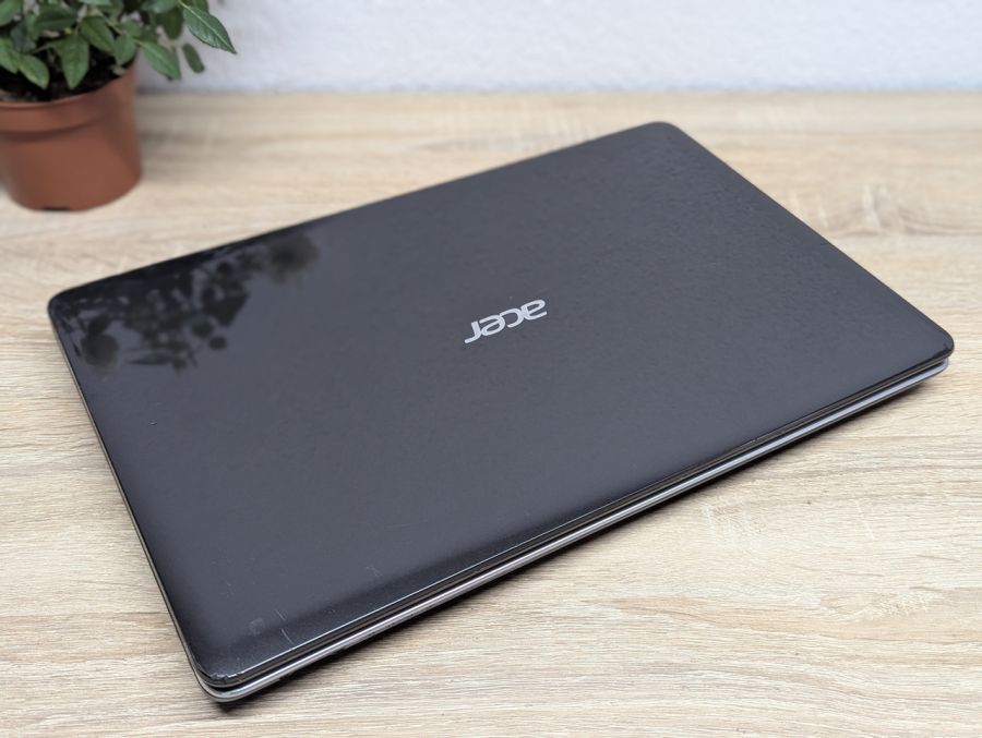 Ноутбук Б/В Acer Aspire E1-531, Intel Pentium B960, DDR3 8 GB, HDD 500GB, 15.6" HD