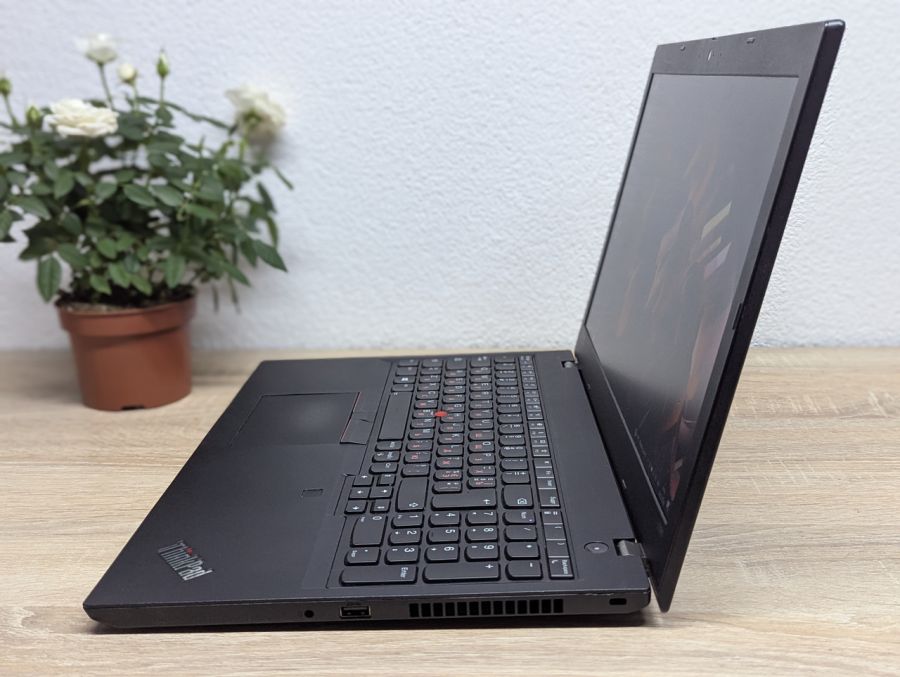 Уцінка! Ноутбук Б/В Lenovo ThinkPad L590, Intel Core i5-8665U, DDR4 8 GB, SSD 128GB, 15.6" Full HD