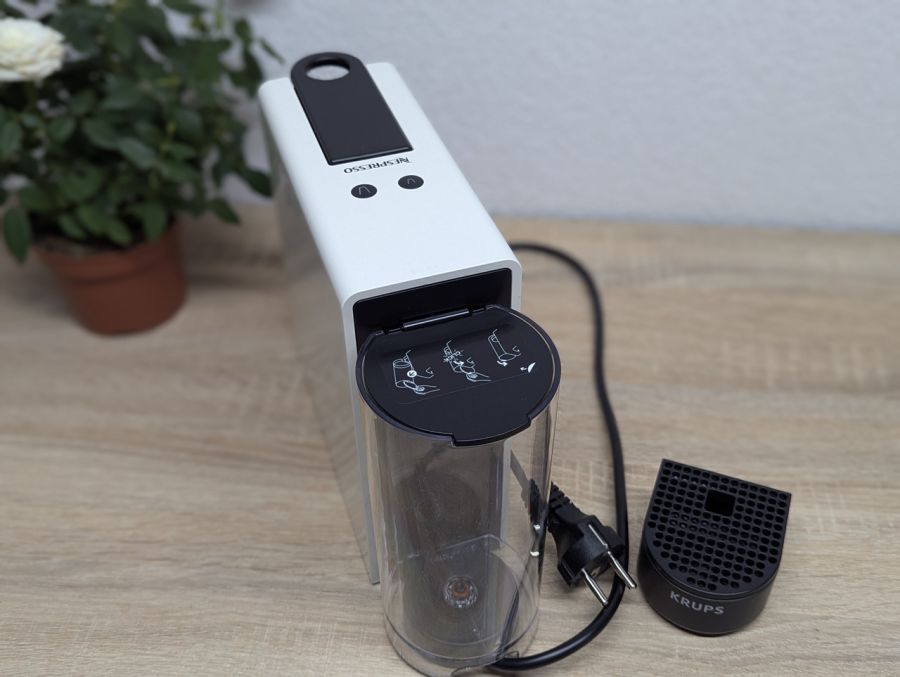 Новий Капсульна кавомашина Krups Nespresso Essenza Mini XN1101