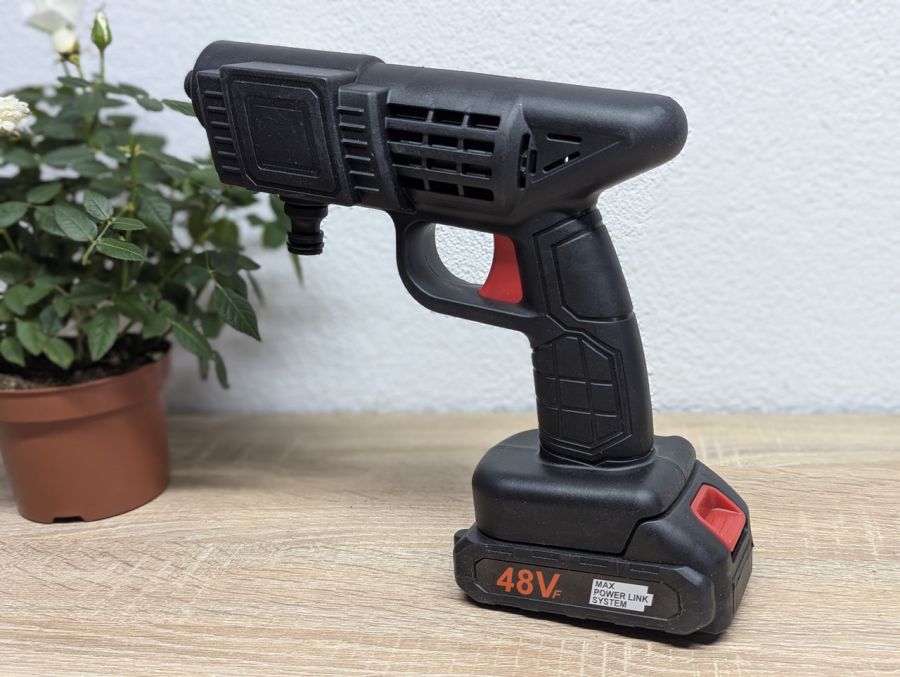 Новий Акумуляторна мийка високого тиску VOLTRONIC YT-435 48V