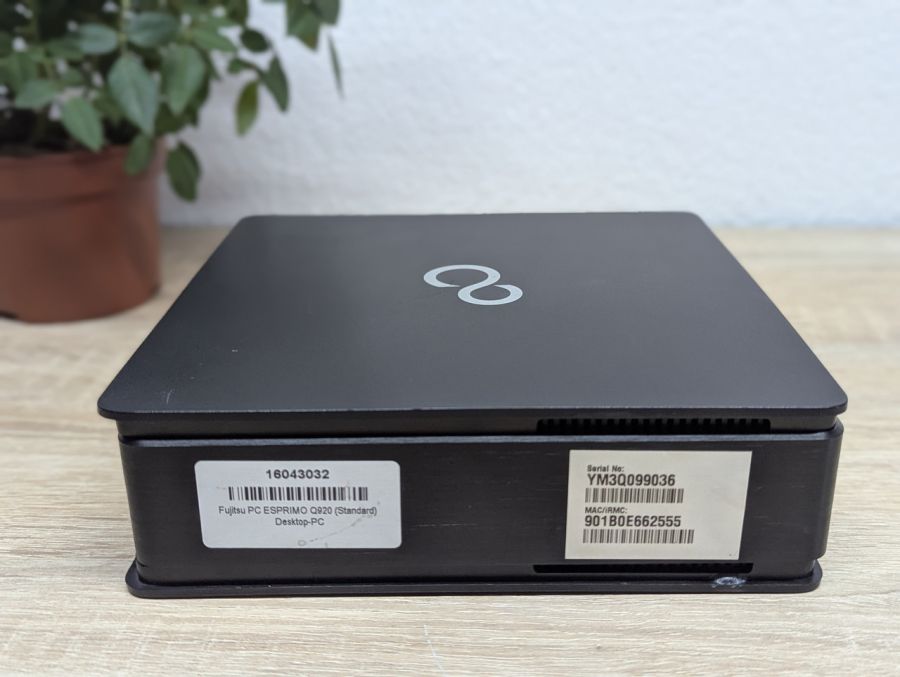 Б/В Міні-ПК Fujitsu Esprimo Q920