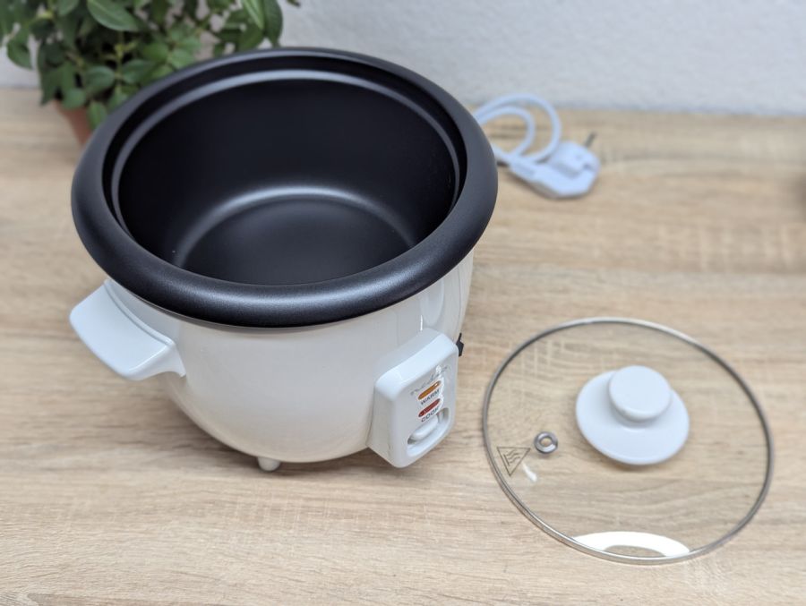 Новий Електрична рисоварка Nedis KARC06WT 600мл