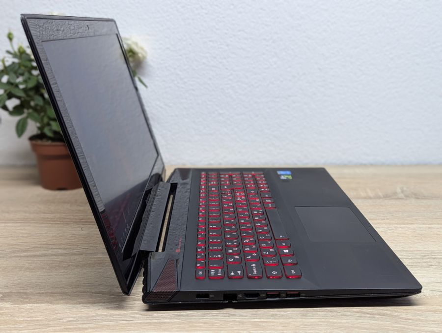 Уцінка! Ноутбук Б/В Lenovo IdeaPad Y50-70, Intel Core i7-4210HQ, DDR3 16 GB, SSD 360GB, NVIDIA GeForce GTX 960M 4Gb, 15.6" Full HD