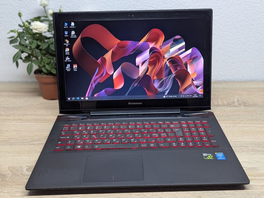 Уцінка! Ноутбук Б/В Lenovo IdeaPad Y50-70, Intel Core i7-4210HQ, DDR3 16 GB, SSD 360GB, NVIDIA GeForce GTX 960M 4Gb, 15.6" Full HD