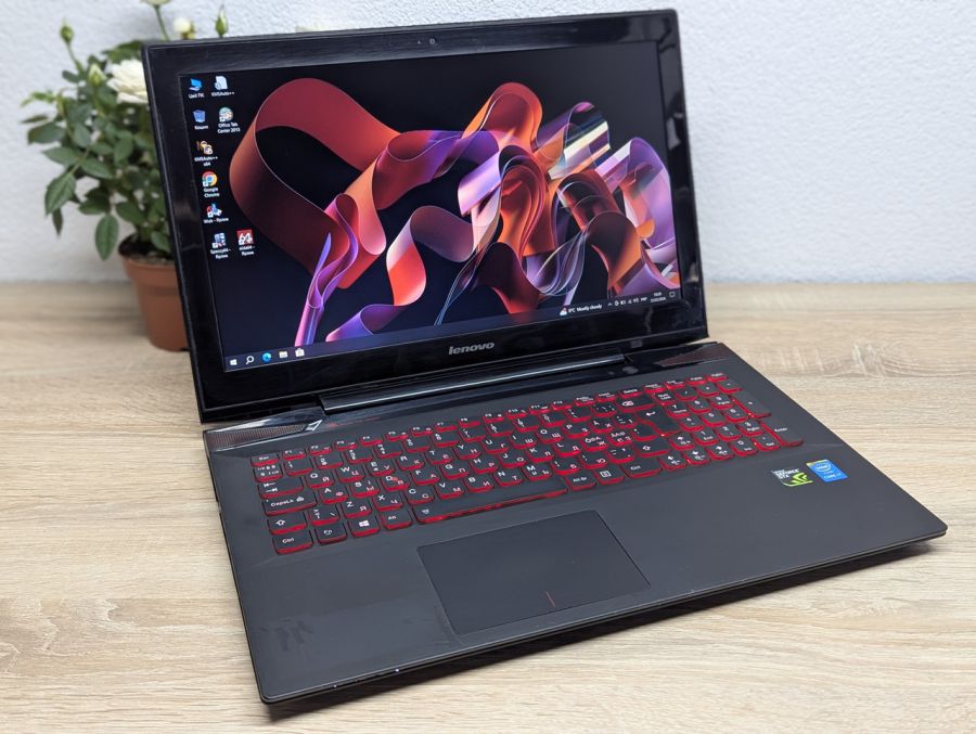 Уцінка! Ноутбук Б/В Lenovo IdeaPad Y50-70, Intel Core i7-4210HQ, DDR3 16 GB, SSD 360GB, NVIDIA GeForce GTX 960M 4Gb, 15.6" Full HD