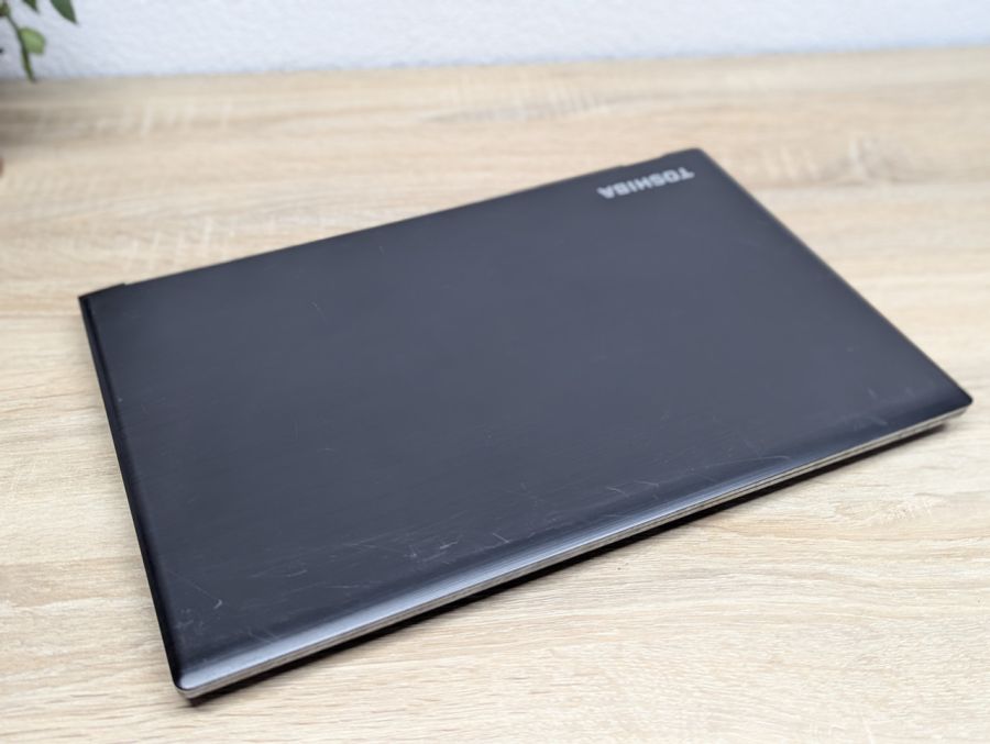 Ноутбук Б/В Toshiba Satellite Pro A50-E-1DD, Intel Core i5-8250U, DDR4 8 GB, SSD 128GB, 15.6" Full HD