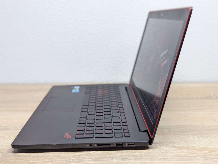 Ноутбук Б/В ASUS ROG G501V, Intel Core i7-6700HQ, DDR4 24 GB, SSD 256GB + SSD 256GB, NVIDIA GeForce GTX 960M 4gb, 15.6" Full HD