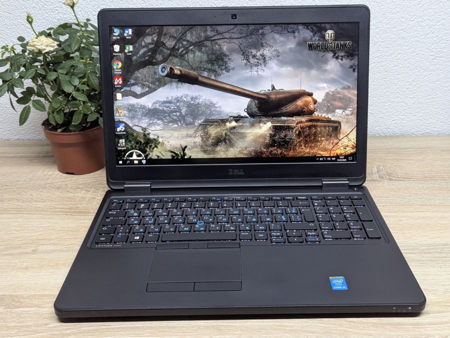 Ноутбук Б/В Dell Latitude E5550, Intel Core i5-5300U, DDR3 8 GB, SSD 128GB, NVIDIA GeForce 830M 2Gb, 15.6" Full HD