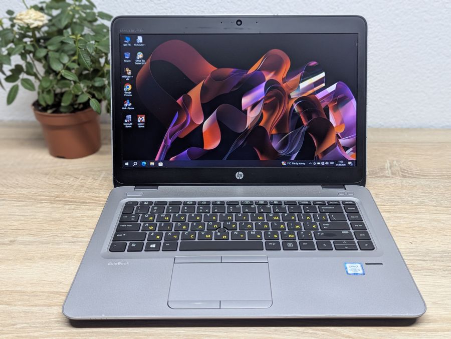 Уцінка! Ноутбук Б/В HP EliteBook 840 G3, Intel Core i5-6200U, DDR4 8 GB, SSD 128GB, 14" HD