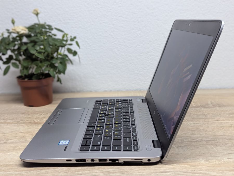 Уцінка! Ноутбук Б/В HP EliteBook 840 G3, Intel Core i5-6200U, DDR4 8 GB, SSD 128GB, 14" HD