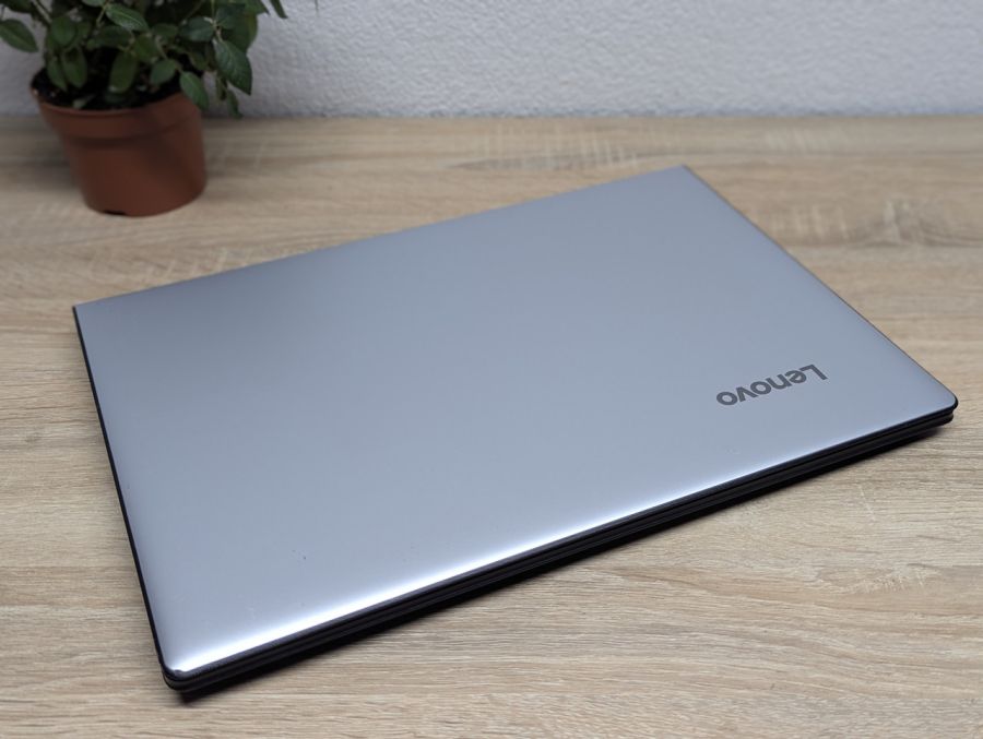 Ноутбук Б/В Lenovo V310-15ISK, Intel Core i5-6200U, DDR4 8 GB, SSD 128GB, 15.6" Full HD