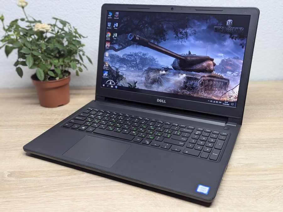 Уцінка! Ноутбук Б/В Dell Vostro 15-3568, Intel Core i3-7130U, DDR4 8 GB, SSD 128GB, 15.6" HD
