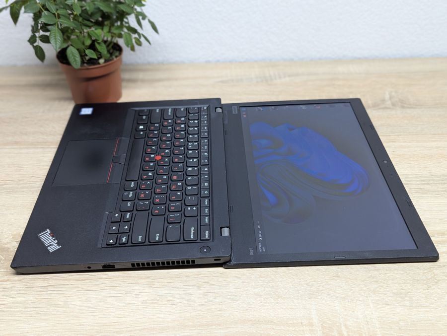 Уцінка! Ноутбук Б/В Lenovo ThinkPad L480, Intel Core i5-8250U, DDR4 8 GB, SSD 256GB, 14" UHD