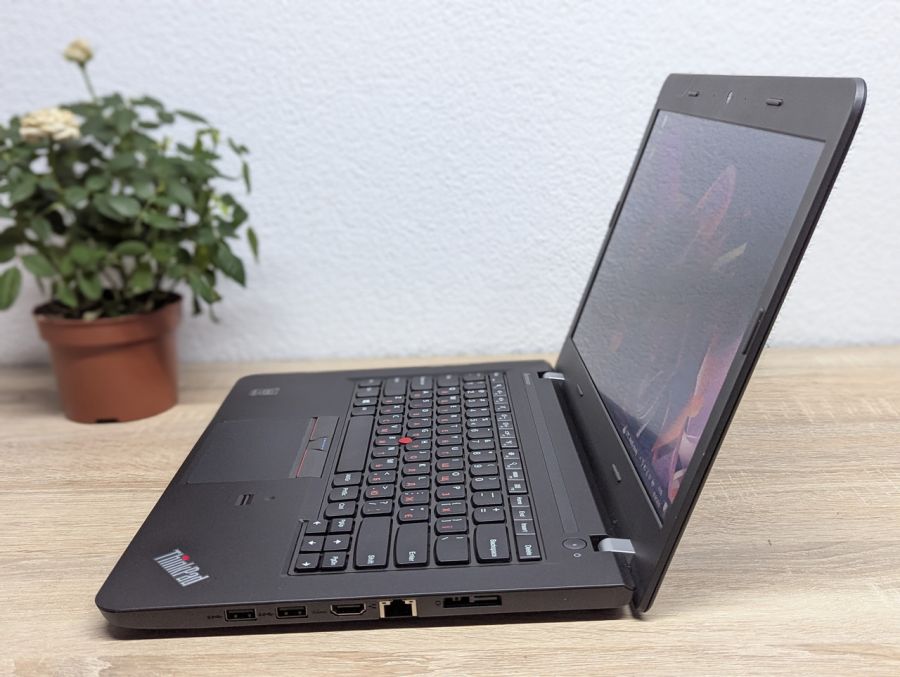 Ноутбук Б/В Lenovo ThinkPad E450, Intel Core i3-5005U, DDR3 8 GB, SSD 128GB, 14" Full HD