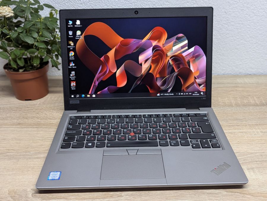 Ноутбук Б/В Lenovo ThinkPad L380, Intel Core i3-7020U, DDR4 8 GB, SSD 256GB, 13" Full HD