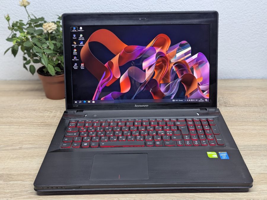 Ноутбук Б/В Lenovo IdeaPad Y510P, Intel Core i7-4700MQ, DDR3 8 GB, SSD 256GB, GeForce GT 755M 2Gb, 15" Full HD