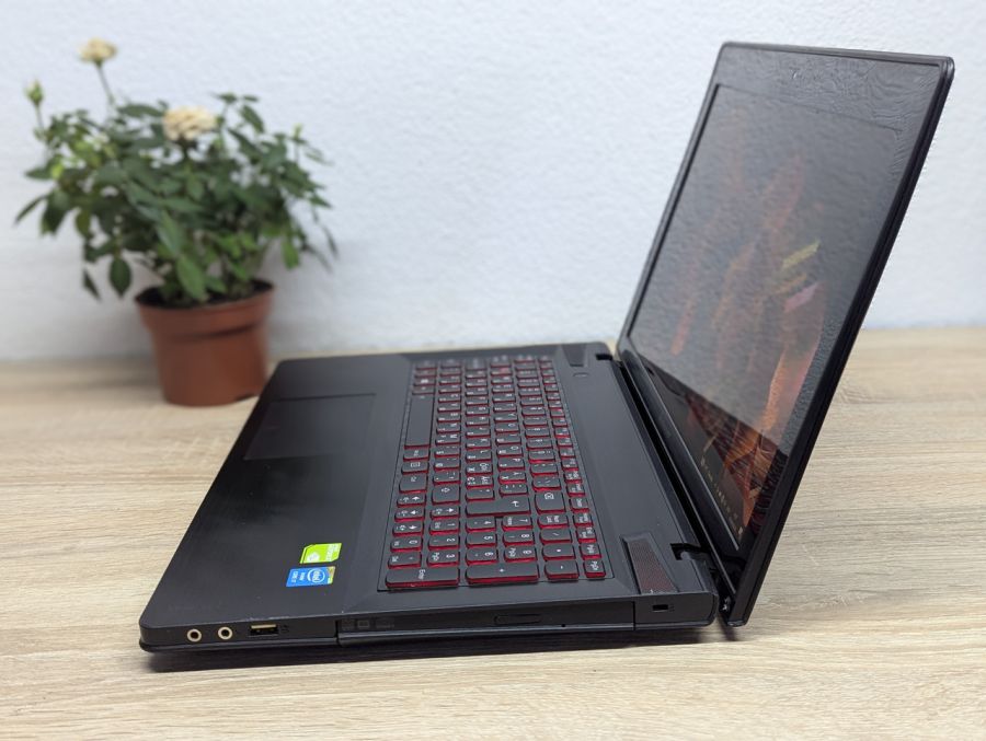 Ноутбук Б/В Lenovo IdeaPad Y510P, Intel Core i7-4700MQ, DDR3 8 GB, SSD 256GB, GeForce GT 755M 2Gb, 15" Full HD