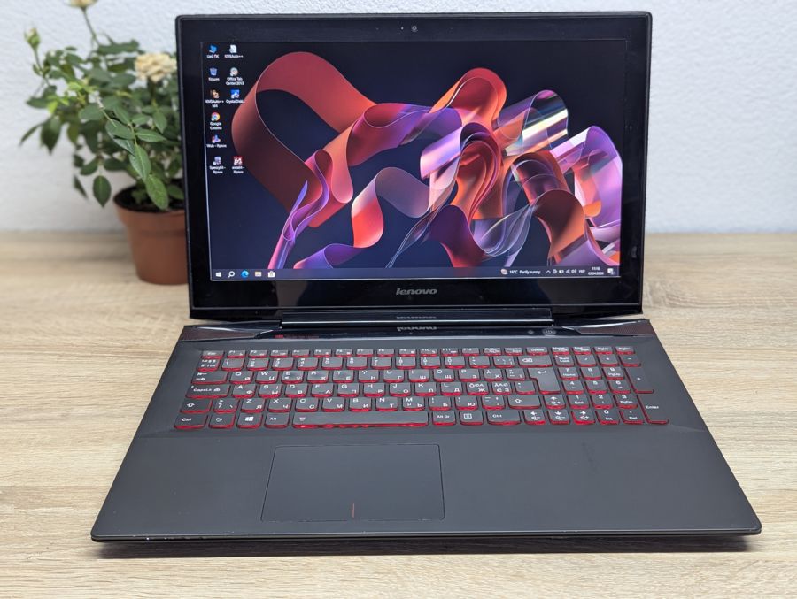 Уцінка! Ноутбук Б/В Lenovo IdeaPad Y50-70, Intel Core i7-4720HQ, DDR3 16 GB, SSD 360GB, NVIDIA GeForce GTX 960M 2Gb, 15.6" Full HD