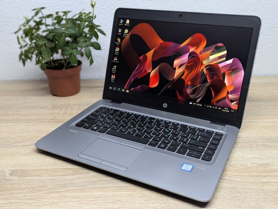 Уцінка! Ноутбук Б/В HP EliteBook 840 G3, Intel Core i5-6200U, DDR4 8 GB, SSD 256GB, 14" Full HD