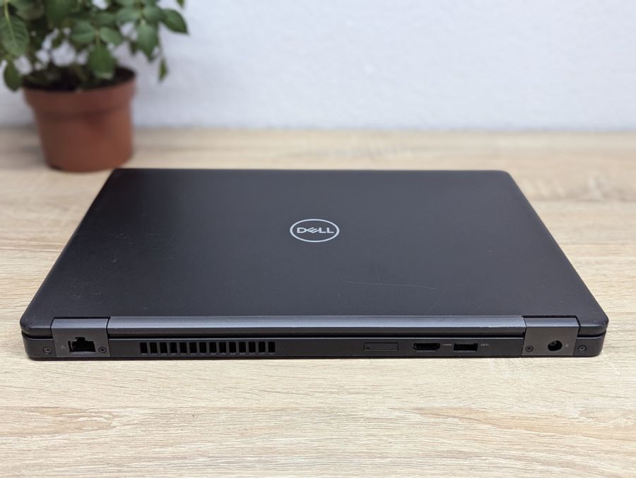 Ноутбук Б/В Dell Latitude 5490, Intel Core i5-8350U, DDR4 8 GB, SSD 256GB, 14" Full HD