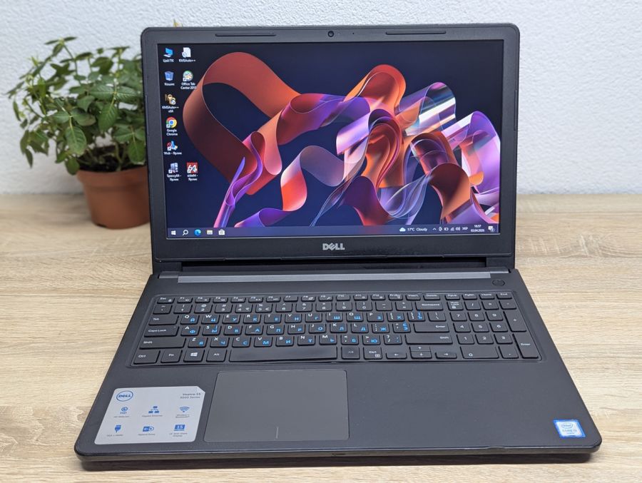 Уцінка! Ноутбук Б/В Dell Vostro 15-3568, Intel Core i3-6100U, DDR4 8 GB, SSD 128GB, 15.6" HD