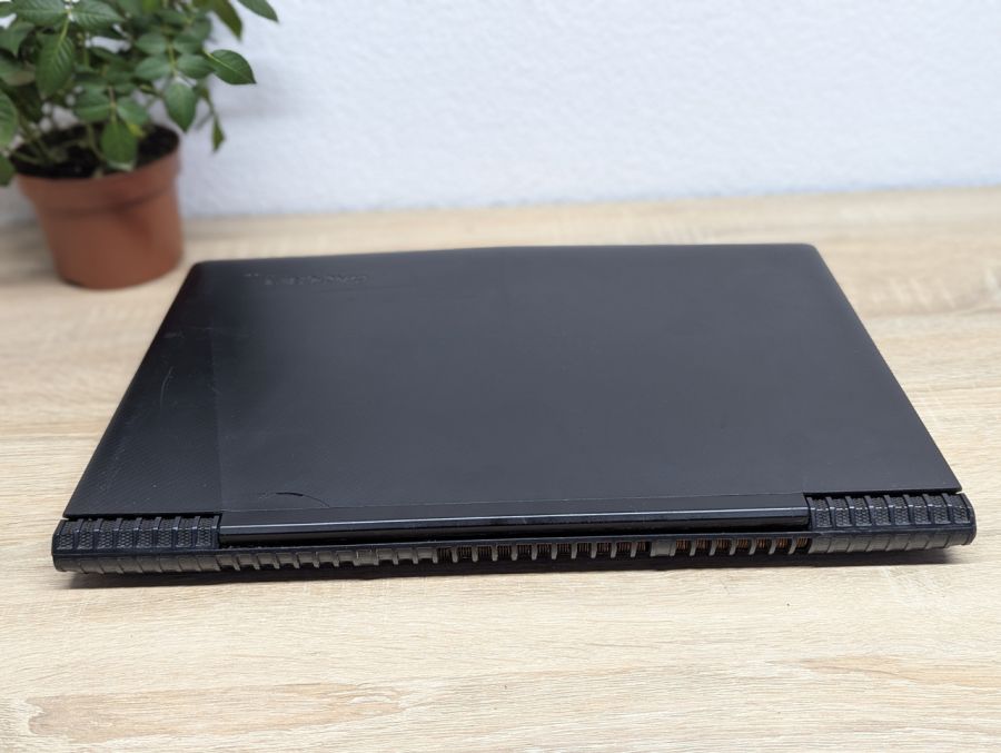 Уцінка! Ноутбук Б/В Lenovo Legion Y520-15IKBN, Intel Core i5-7300HQ, DDR4 16 GB, SSD 512GB, NVIDIA GeForce GTX 1050 2Gb, 15.6" Full HD
