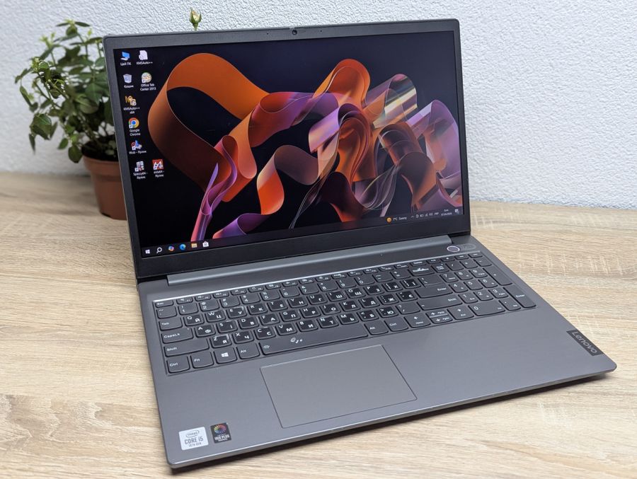Уцінка! Ноутбук Б/В Lenovo ThinkBook V15-IIL, Intel Core i5-1035G7, DDR4 8 GB, SSD 128GB + HDD 500GB, 15.6" Full HD