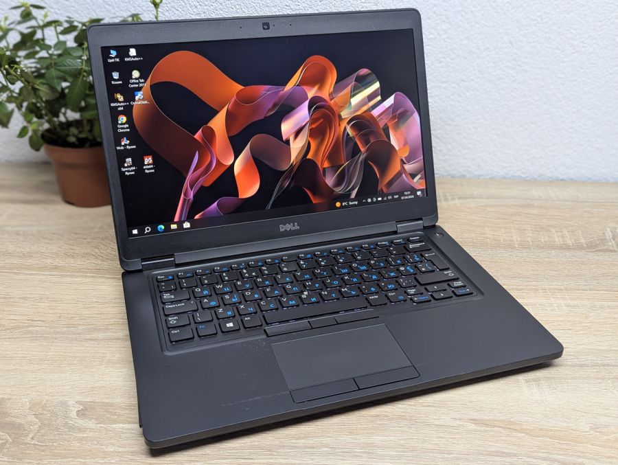 Уцінка! Ноутбук Б/В Dell Latitude 5490, Intel Core i5-8250U, DDR4 16 GB, SSD 256GB, 14" Full HD