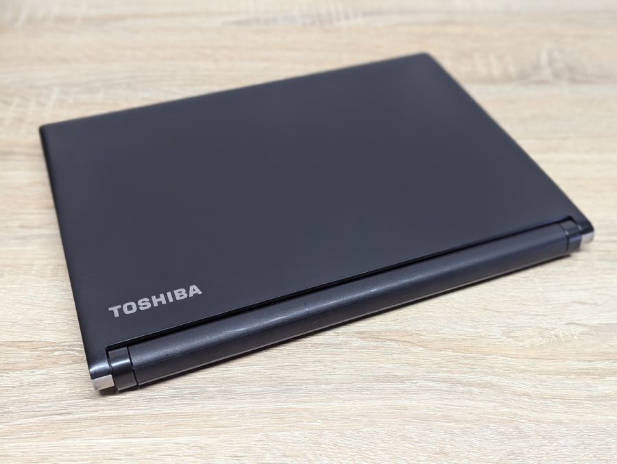 Ноутбук Б/В Toshiba Portege A30-C, Intel Core i5-6200U, DDR3 8 GB, SSD 256GB, 13.3" HD [ProductHub SKU T176]