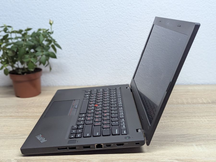 Ноутбук Б/В Lenovo ThinkPad T460P, Intel Core i7-6700HQ, DDR4 8 GB, SSD 128GB, 14" Full HD