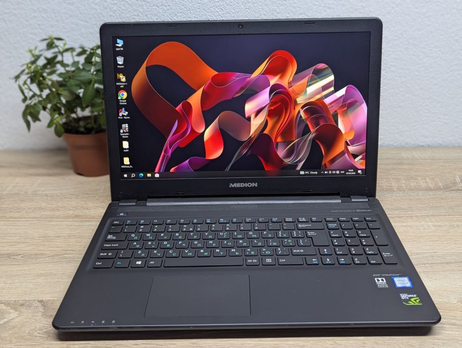 Ноутбук Б/В Medion Erazer P6661, Intel Core i7-6500U, DDR3 16 GB, SSD 128GB + HDD 1TB, NVIDIA GeForce GTX 950M 2Gb, 15.6" Full HD [ProductHub SKU M34]
