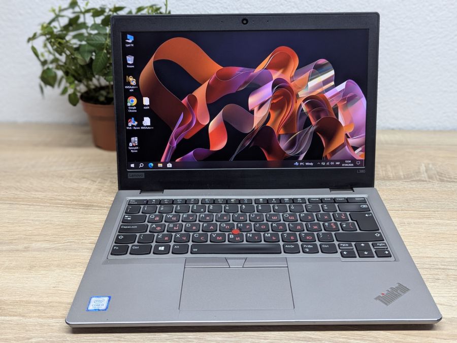 Уцінка! Ноутбук Б/В Lenovo ThinkPad L380, Intel Core i3-7020U, DDR4 8 GB, SSD 128GB, 13" Full HD